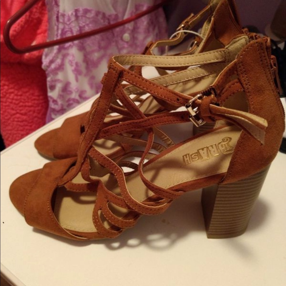 Tan wedges